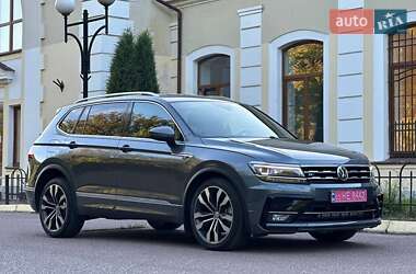 Внедорожник / Кроссовер Volkswagen Tiguan Allspace 2019 в Радивилове