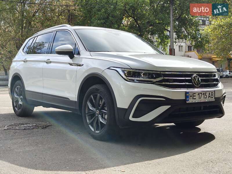 Внедорожник / Кроссовер Volkswagen Tiguan Allspace 2023 в Николаеве