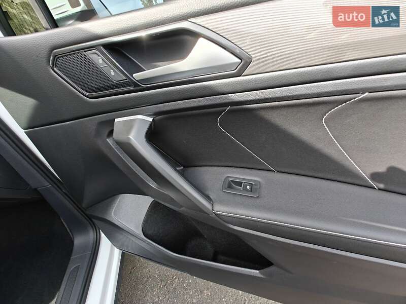 Внедорожник / Кроссовер Volkswagen Tiguan Allspace 2023 в Николаеве