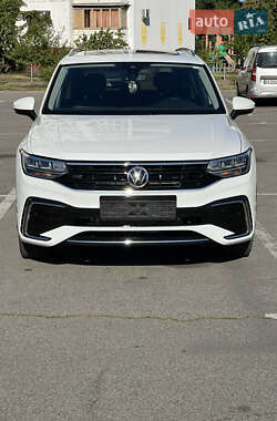 Позашляховик / Кросовер Volkswagen Tiguan Allspace 2022 в Києві