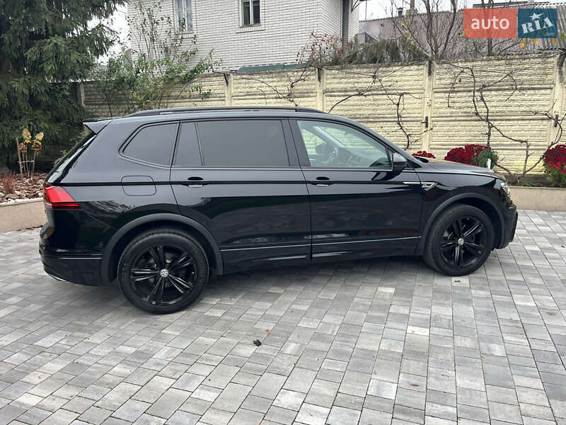 Позашляховик / Кросовер Volkswagen Tiguan Allspace 2020 в Житомирі