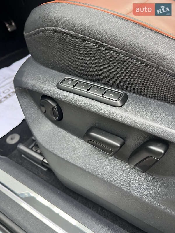 Позашляховик / Кросовер Volkswagen Tiguan Allspace 2020 в Житомирі