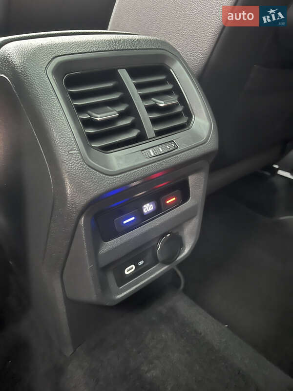 Позашляховик / Кросовер Volkswagen Tiguan Allspace 2020 в Житомирі