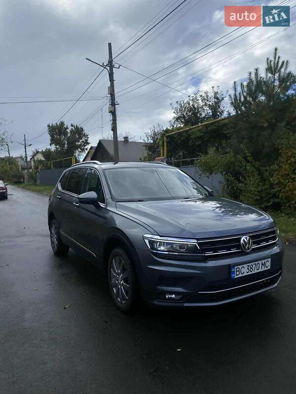 Внедорожник / Кроссовер Volkswagen Tiguan Allspace 2017 в Шептицькому