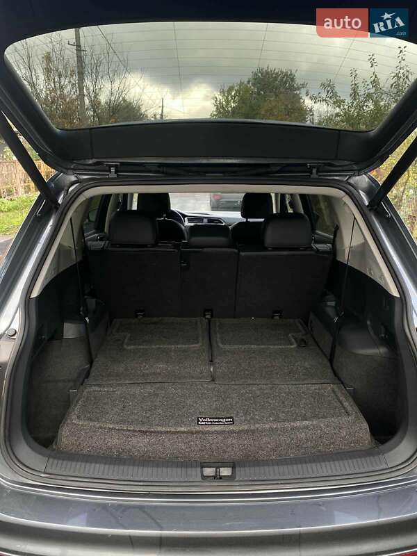 Внедорожник / Кроссовер Volkswagen Tiguan Allspace 2017 в Шептицькому
