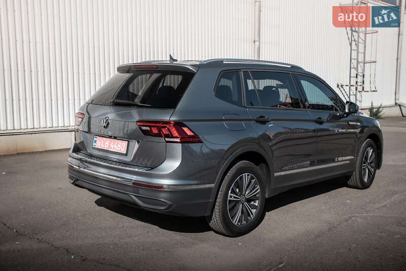 Внедорожник / Кроссовер Volkswagen Tiguan Allspace 2024 в Черновцах