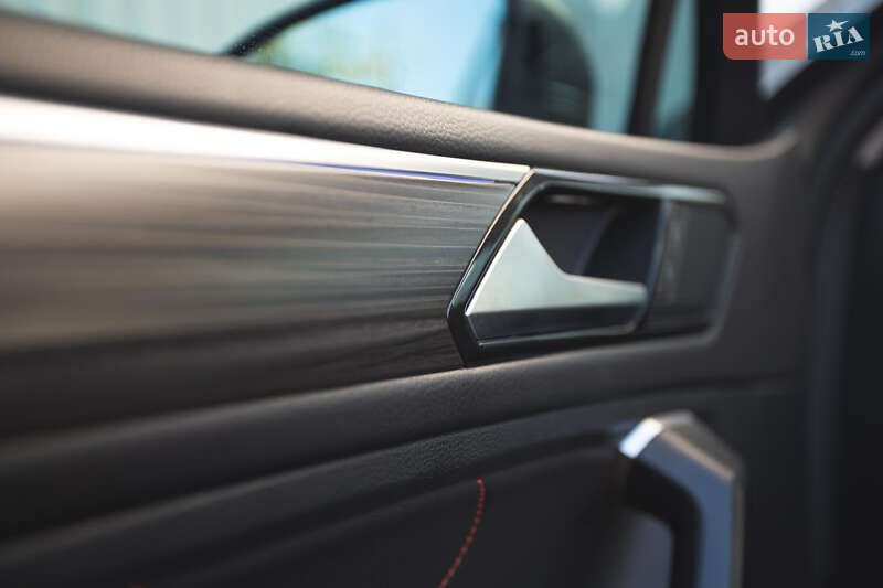 Внедорожник / Кроссовер Volkswagen Tiguan Allspace 2024 в Черновцах