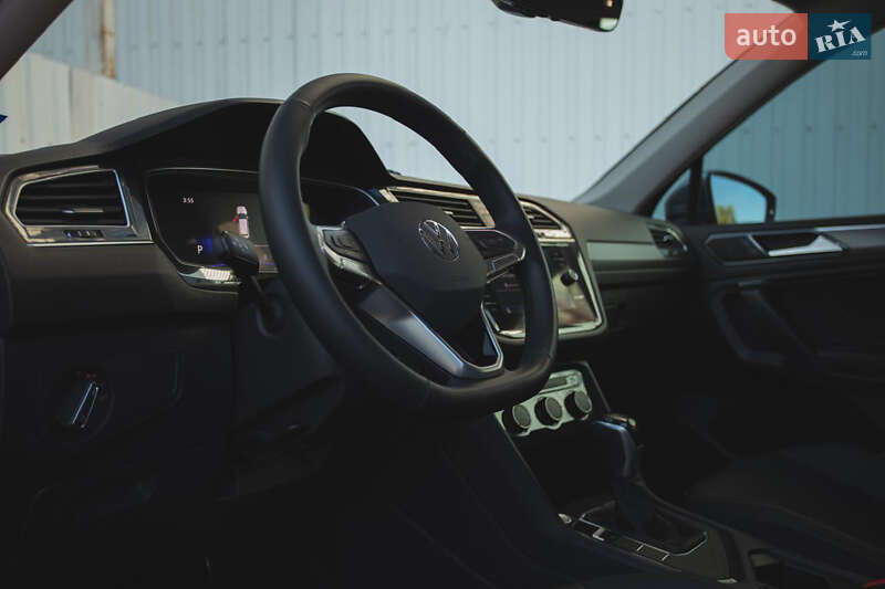 Внедорожник / Кроссовер Volkswagen Tiguan Allspace 2024 в Черновцах