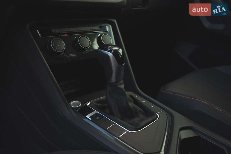 Внедорожник / Кроссовер Volkswagen Tiguan Allspace 2024 в Черновцах