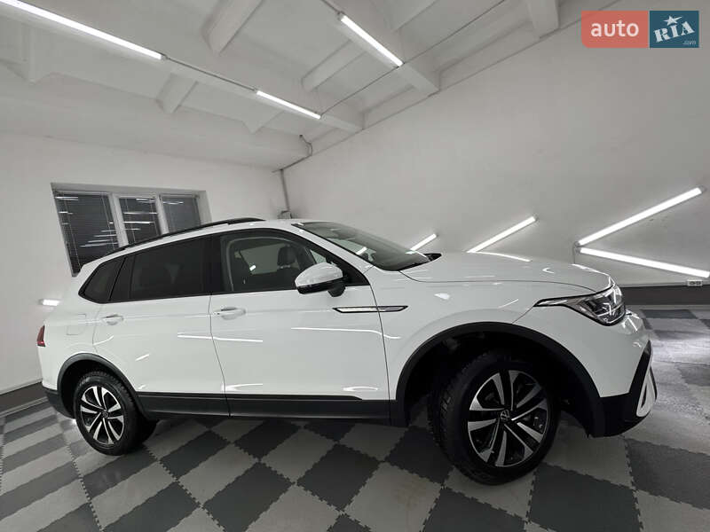 Внедорожник / Кроссовер Volkswagen Tiguan Allspace 2022 в Трускавце