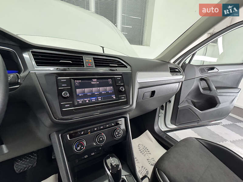 Внедорожник / Кроссовер Volkswagen Tiguan Allspace 2022 в Трускавце