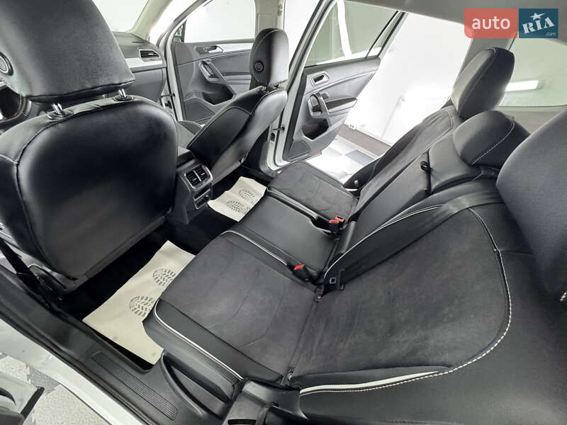 Внедорожник / Кроссовер Volkswagen Tiguan Allspace 2022 в Трускавце