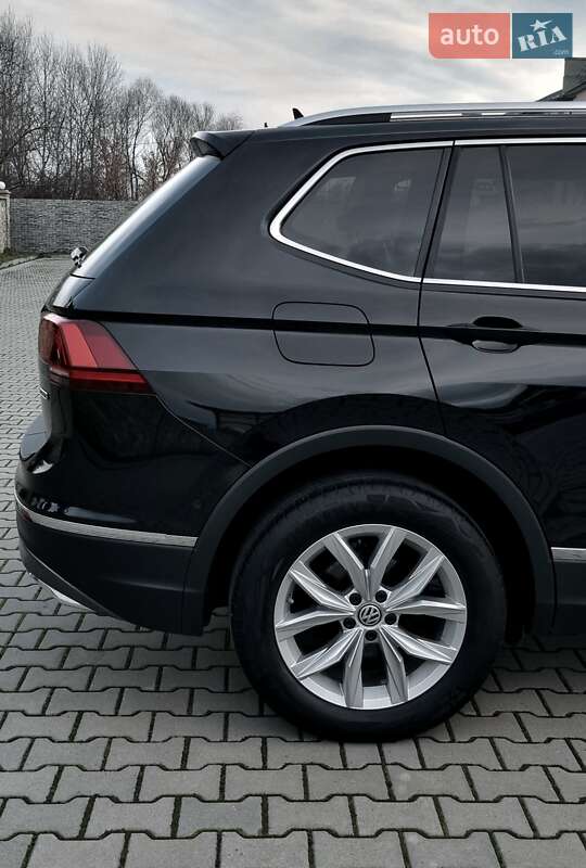 Внедорожник / Кроссовер Volkswagen Tiguan Allspace 2020 в Черновцах
