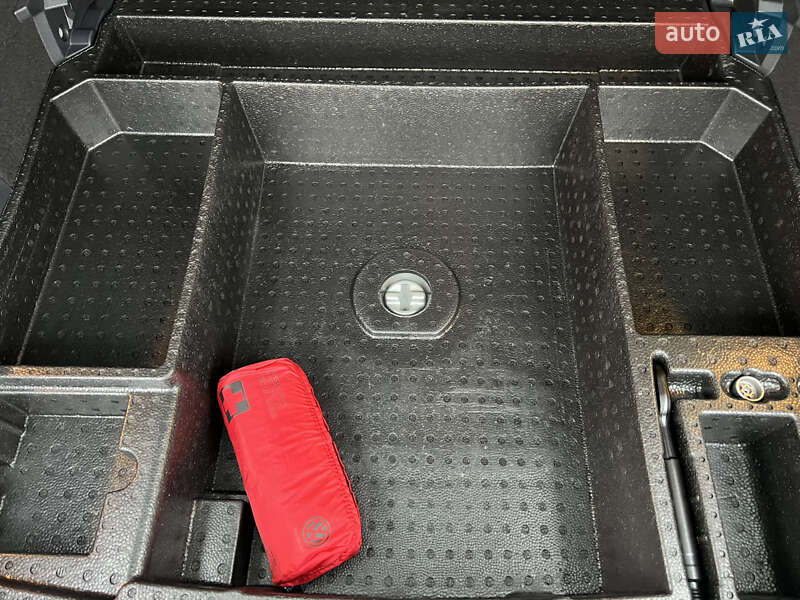 Позашляховик / Кросовер Volkswagen Tiguan Allspace 2021 в Луцьку