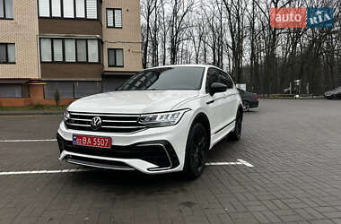 Внедорожник / Кроссовер Volkswagen Tiguan Allspace 2022 в Виннице