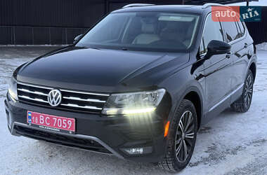 Позашляховик / Кросовер Volkswagen Tiguan Allspace 2017 в Львові
