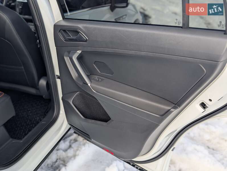 Внедорожник / Кроссовер Volkswagen Tiguan Allspace 2018 в Львове