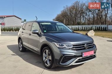 Внедорожник / Кроссовер Volkswagen Tiguan Allspace 2021 в Луцке
