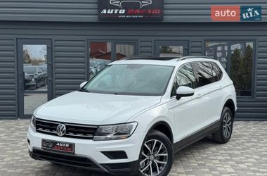 Внедорожник / Кроссовер Volkswagen Tiguan Allspace 2018 в Кропивницком