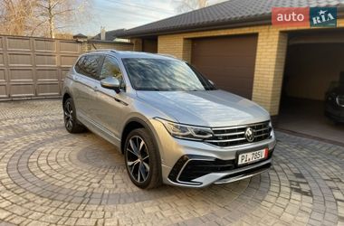Внедорожник / Кроссовер Volkswagen Tiguan Allspace 2022 в Южном