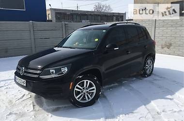 Внедорожник / Кроссовер Volkswagen Tiguan 2015 в Одессе