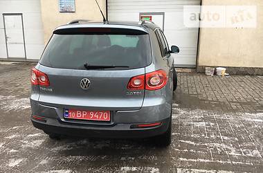 Внедорожник / Кроссовер Volkswagen Tiguan 2008 в Николаеве