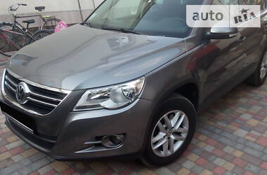 Volkswagen Tiguan 2011 Volkswagen Tiguan 2011