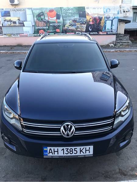 Внедорожник / Кроссовер Volkswagen Tiguan 2012 в Мариуполе