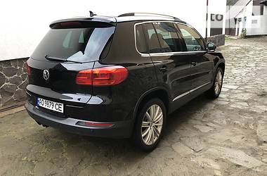 Позашляховик / Кросовер Volkswagen Tiguan 2011 в Тячеві