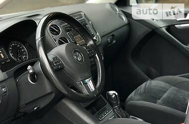 Внедорожник / Кроссовер Volkswagen Tiguan 2012 в Днепре