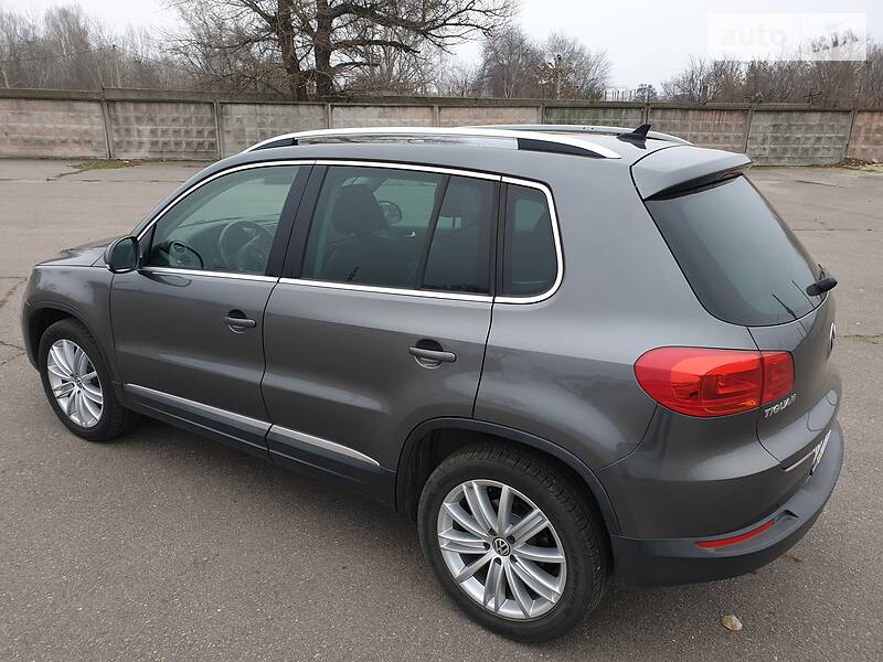Позашляховик / Кросовер Volkswagen Tiguan 2013 в Кременчуці
