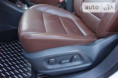 Позашляховик / Кросовер Volkswagen Tiguan 2013 в 