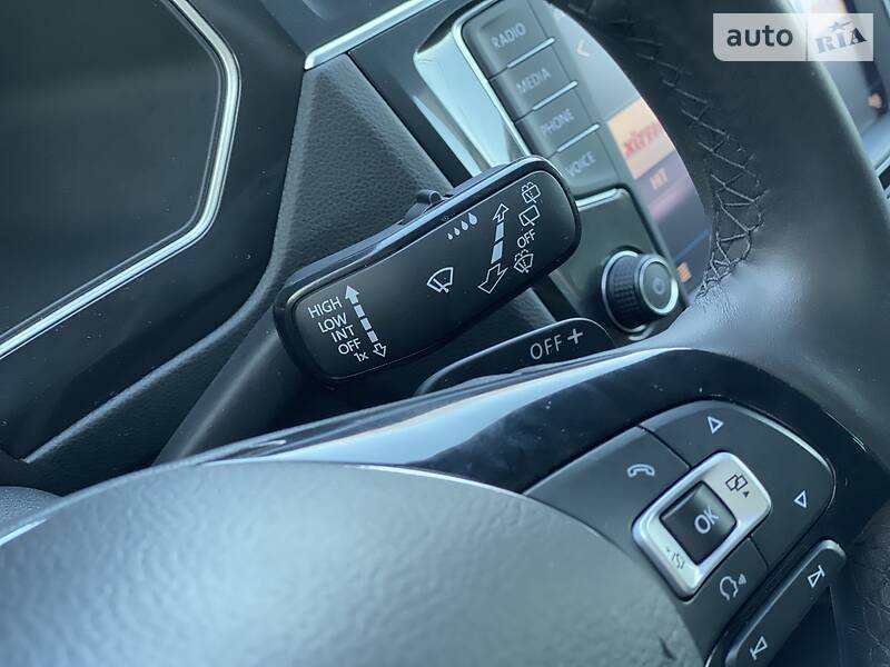 Позашляховик / Кросовер Volkswagen Tiguan 2016 в Рівному