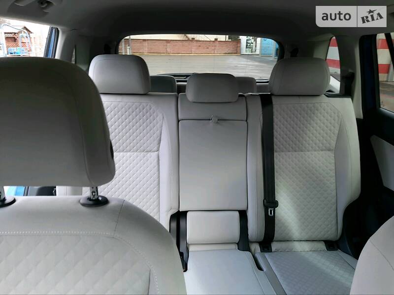 Внедорожник / Кроссовер Volkswagen Tiguan 2017 в Ровно фото 20 Внедорожник / Кроссовер Volkswagen Tiguan 2017 в Ровно
