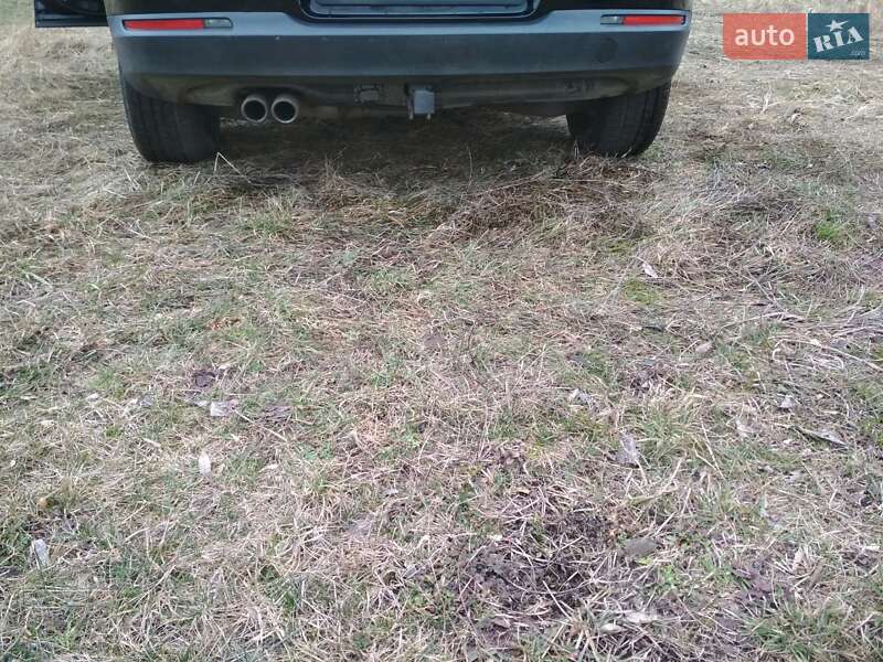 Внедорожник / Кроссовер Volkswagen Tiguan 2010 в Полтаве