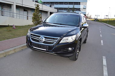 Volkswagen Tiguan 2010 Volkswagen Tiguan 2010
