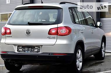 Позашляховик / Кросовер Volkswagen Tiguan 2010 в Львові