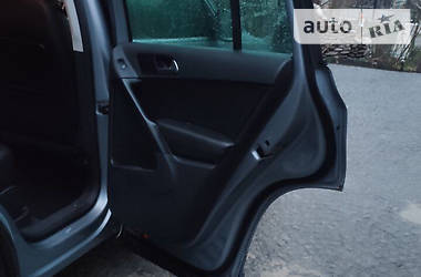 Позашляховик / Кросовер Volkswagen Tiguan 2010 в 