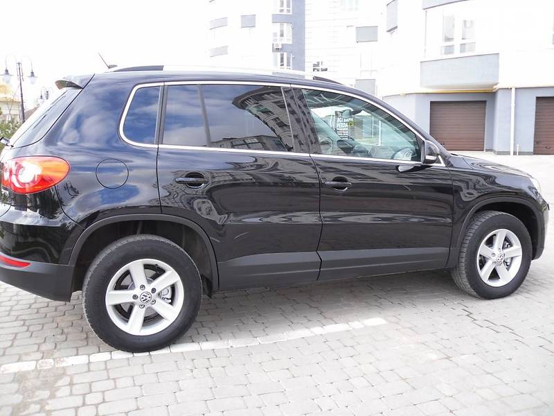 Позашляховик / Кросовер Volkswagen Tiguan 2009 в Івано-Франківську