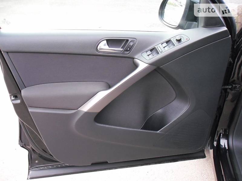 Позашляховик / Кросовер Volkswagen Tiguan 2009 в Івано-Франківську