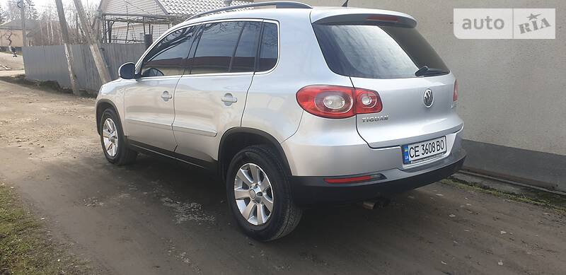 Позашляховик / Кросовер Volkswagen Tiguan 2008 в Чернівцях