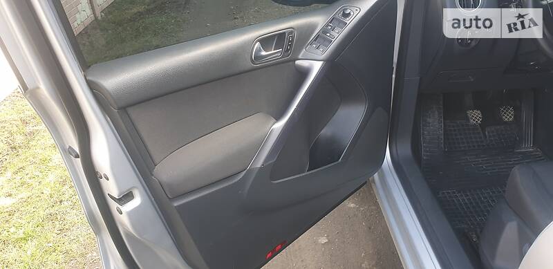 Позашляховик / Кросовер Volkswagen Tiguan 2008 в Чернівцях