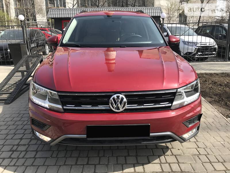Позашляховик / Кросовер Volkswagen Tiguan 2018 в Одесі