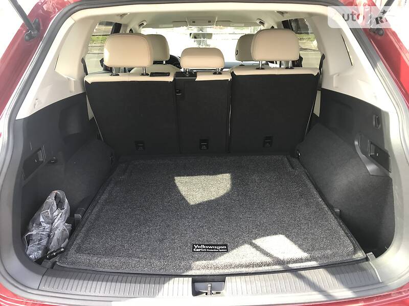 Позашляховик / Кросовер Volkswagen Tiguan 2018 в Одесі