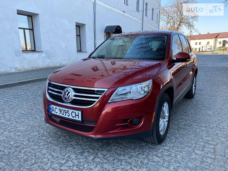 Позашляховик / Кросовер Volkswagen Tiguan 2011 в Луцьку