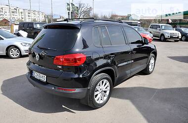 Позашляховик / Кросовер Volkswagen Tiguan 2017 в 