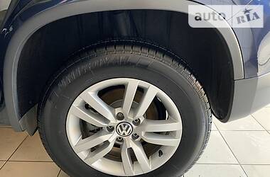 Позашляховик / Кросовер Volkswagen Tiguan 2013 в 