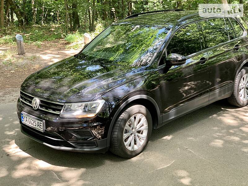Позашляховик / Кросовер Volkswagen Tiguan 2017 в Києві