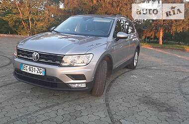 Внедорожник / Кроссовер Volkswagen Tiguan 2016 в Дубно