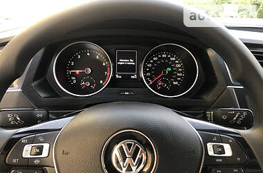 Позашляховик / Кросовер Volkswagen Tiguan 2018 в 